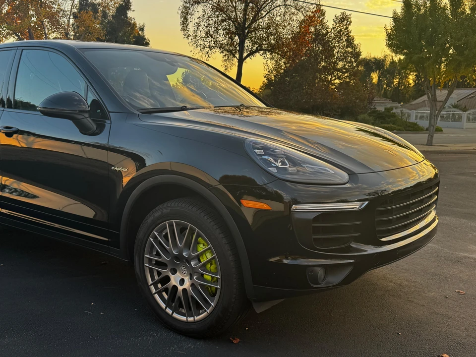 2017 Porsche 958 Cayenne S - Image 9 of 31