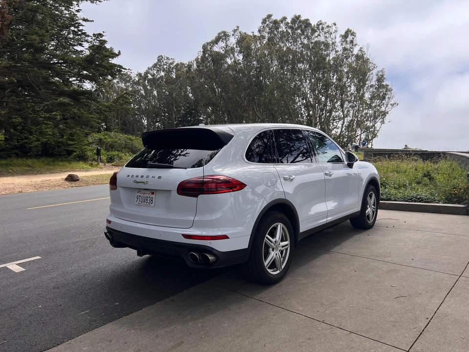 2017 Porsche 958 Cayenne - Image 8 of 31