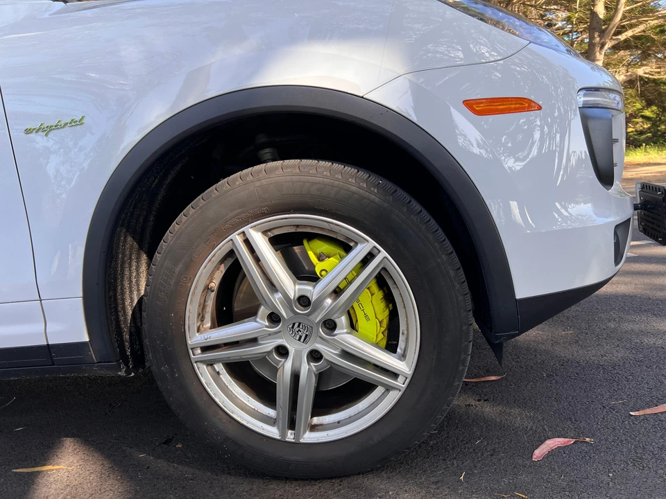 2017 Porsche 958 Cayenne - Image 14 of 31