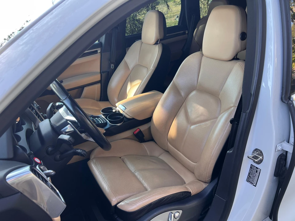 2017 Porsche 958 Cayenne - Image 19 of 31