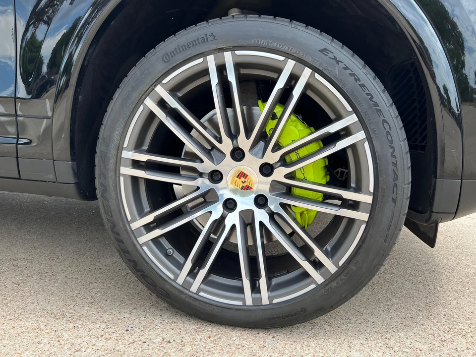 2017 Porsche 958 Cayenne S - Image 24 of 31
