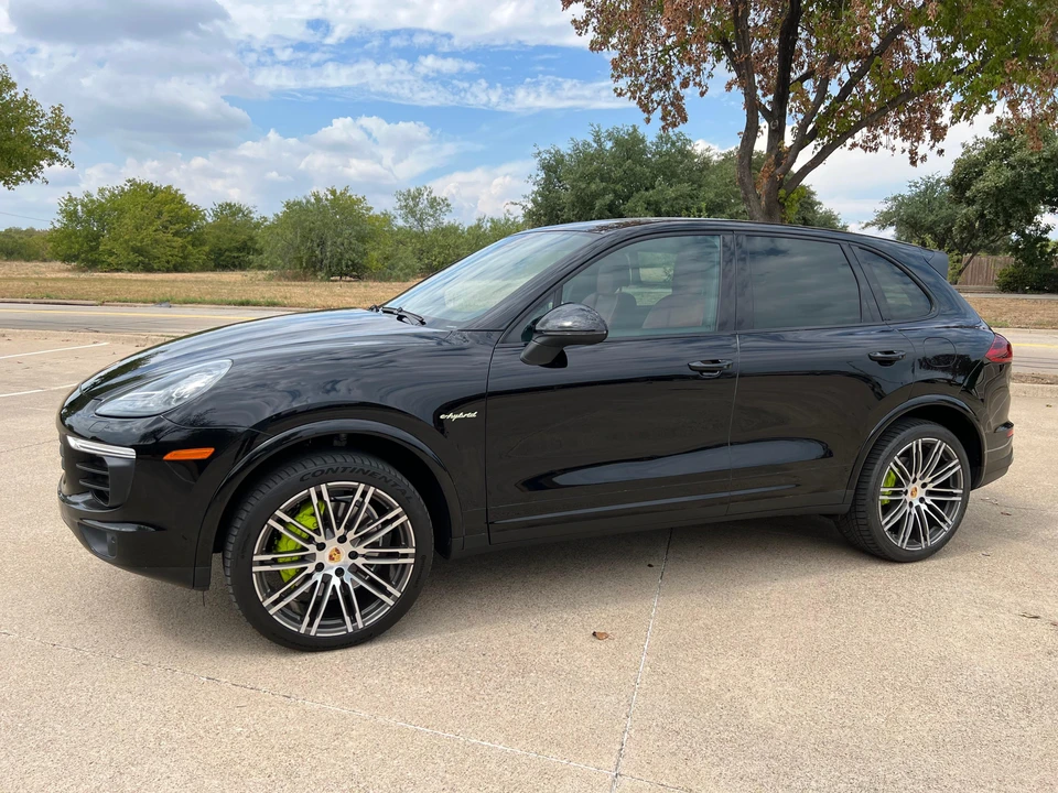 2017 Porsche 958 Cayenne S - Image 6 of 31