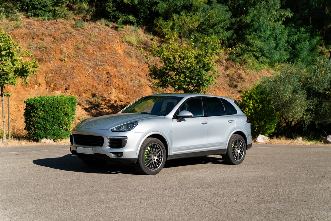 2017 Porsche 958 Cayenne - Image 3 of 31