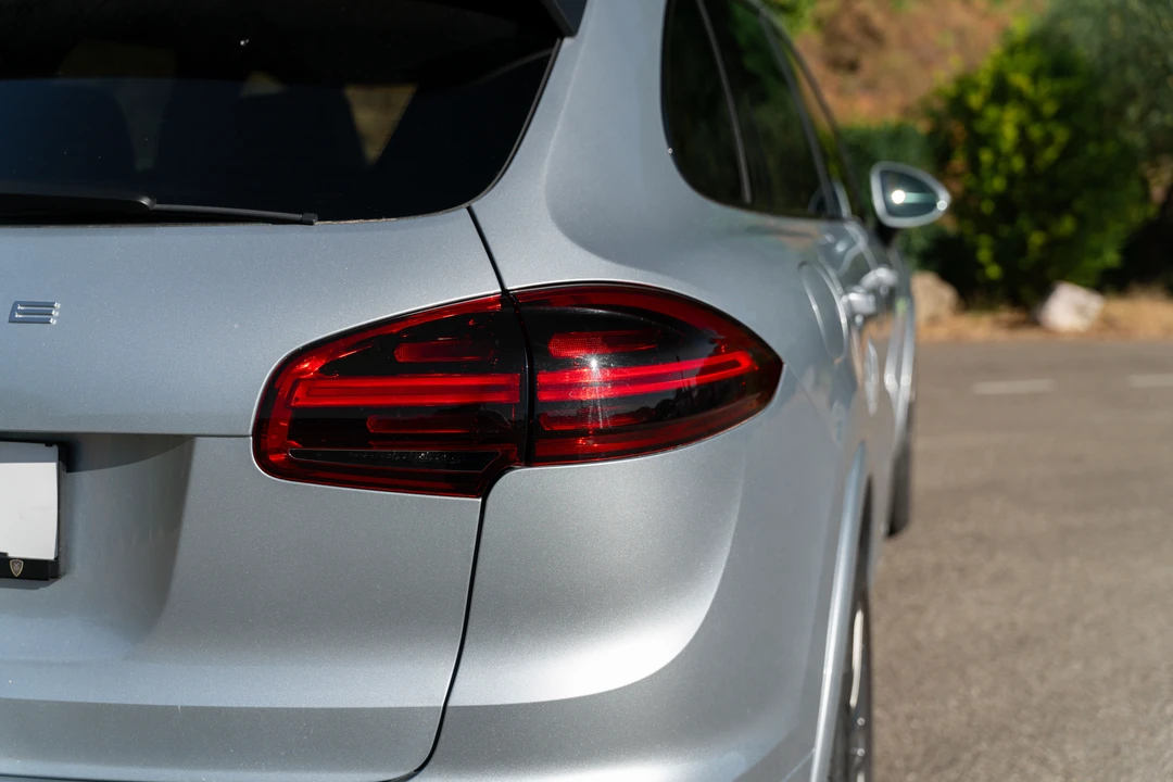 2017 Porsche 958 Cayenne - Image 23 of 31