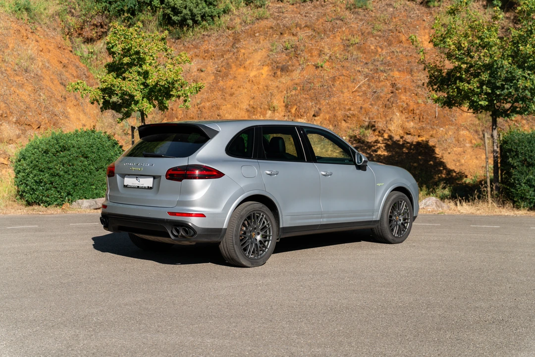 2017 Porsche 958 Cayenne - Image 7 of 31