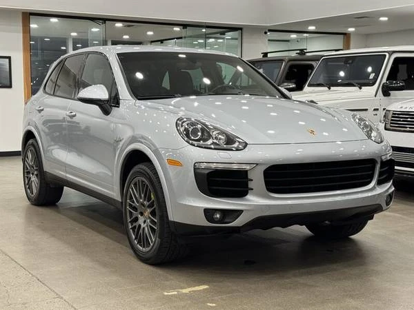2017 Porsche 958 Cayenne S - Image 3 of 20