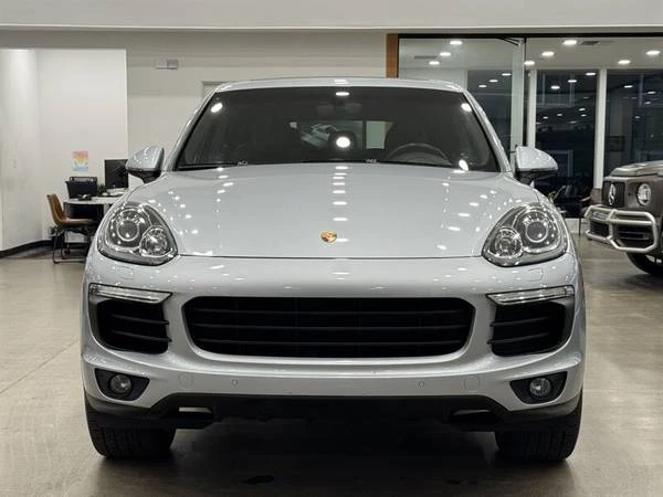 2017 Porsche 958 Cayenne S - Image 2 of 20