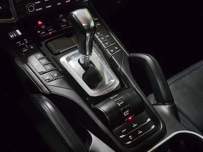 2017 Porsche 958 Cayenne S - Image 14 of 20