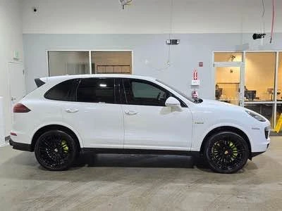 2017 Porsche 958 Cayenne S - Image 4 of 20