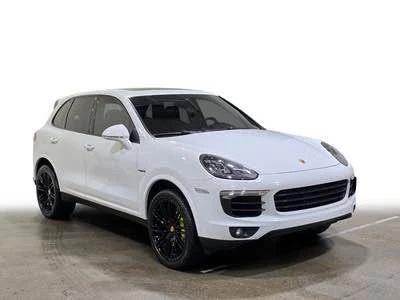 2017 Porsche 958 Cayenne S - Image 3 of 20