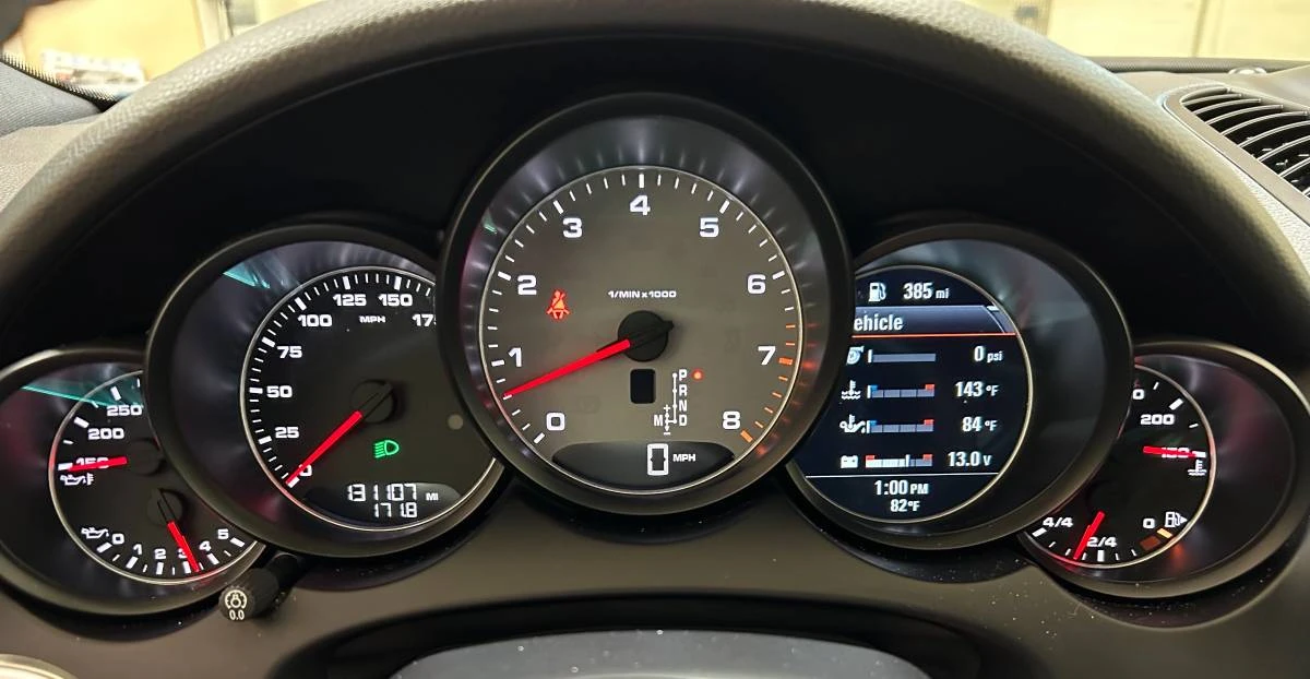 2017 Porsche 958 Cayenne S - Image 7 of 17