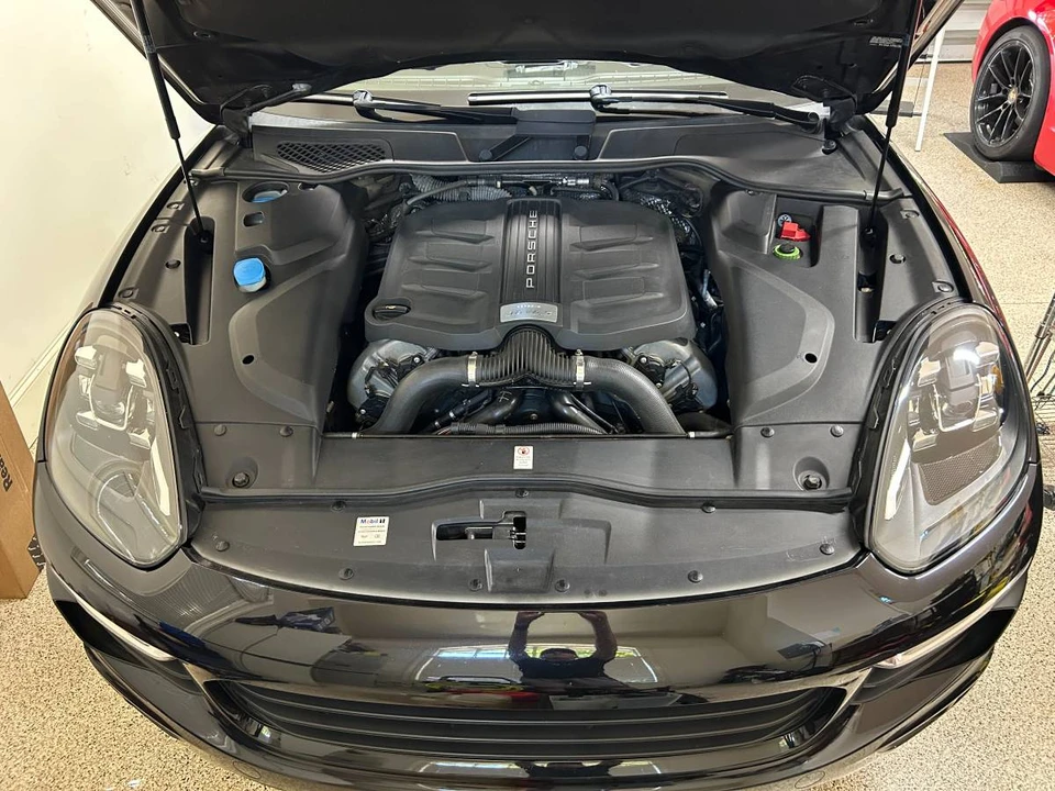 2017 Porsche 958 Cayenne S - Image 5 of 17