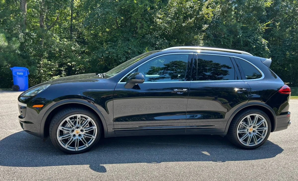 2017 Porsche 958 Cayenne S - Image 8 of 17
