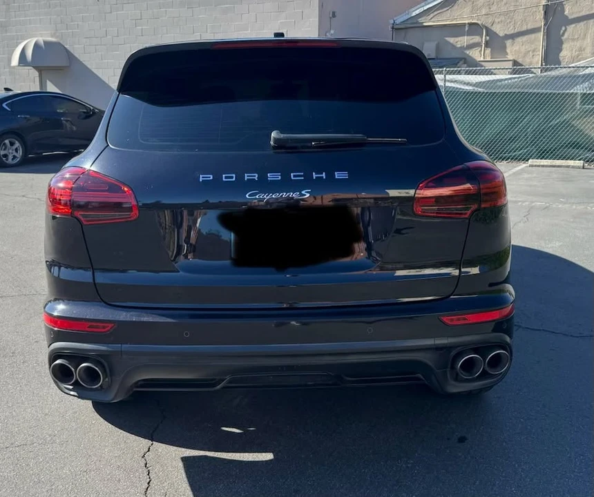 2017 Porsche 958 Cayenne S - Image 4 of 15