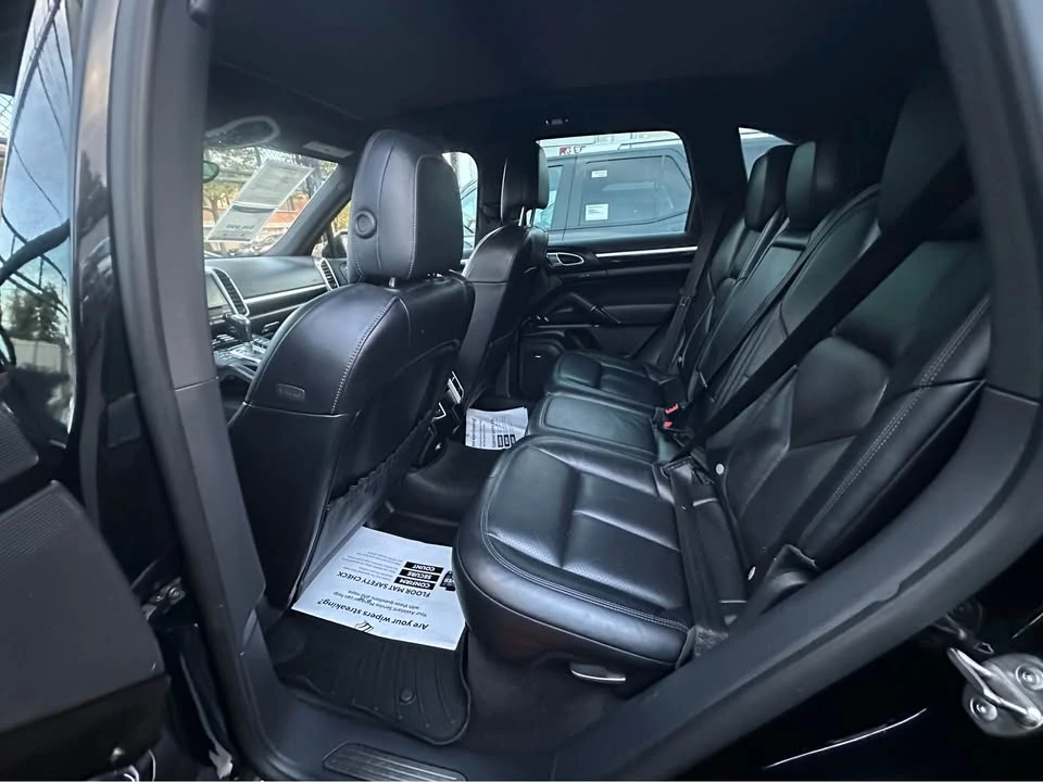 2017 Porsche 958 Cayenne S - Image 6 of 6