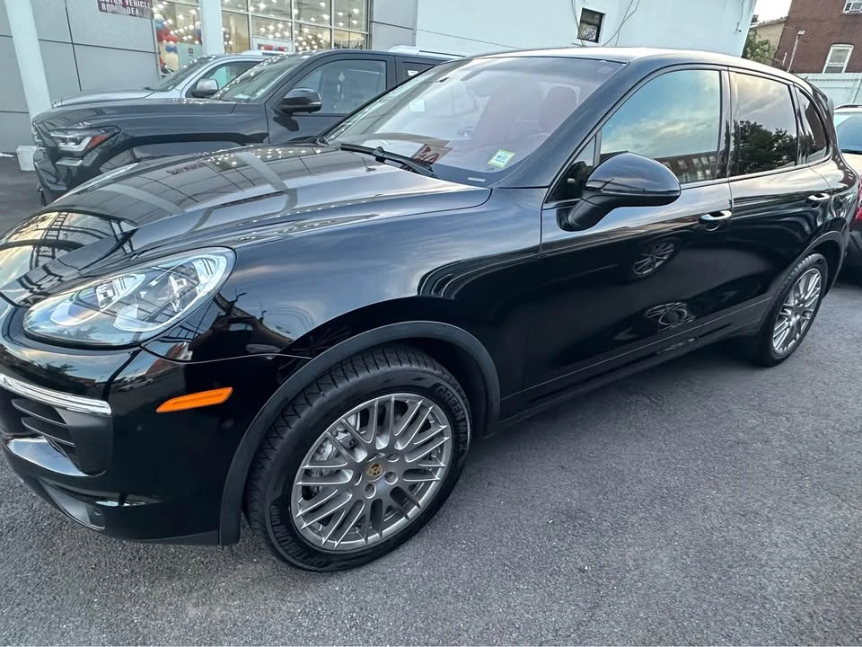 2017 Porsche 958 Cayenne S - Image 3 of 6
