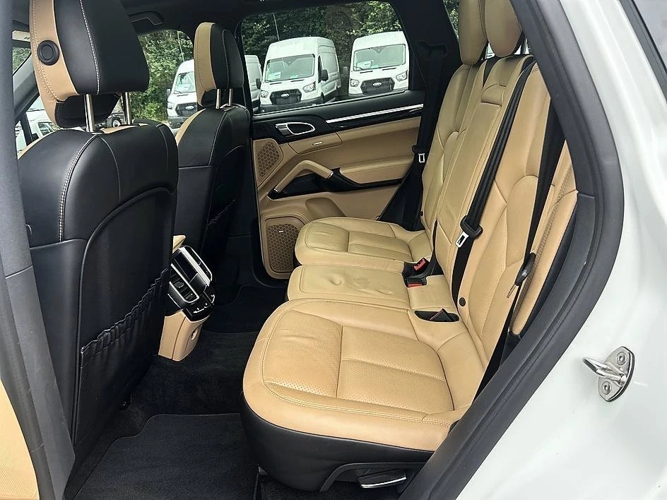 2017 Porsche 958 Cayenne S - Image 3 of 19