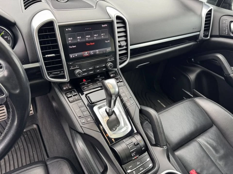 2017 Porsche 958 Cayenne S - Image 12 of 20