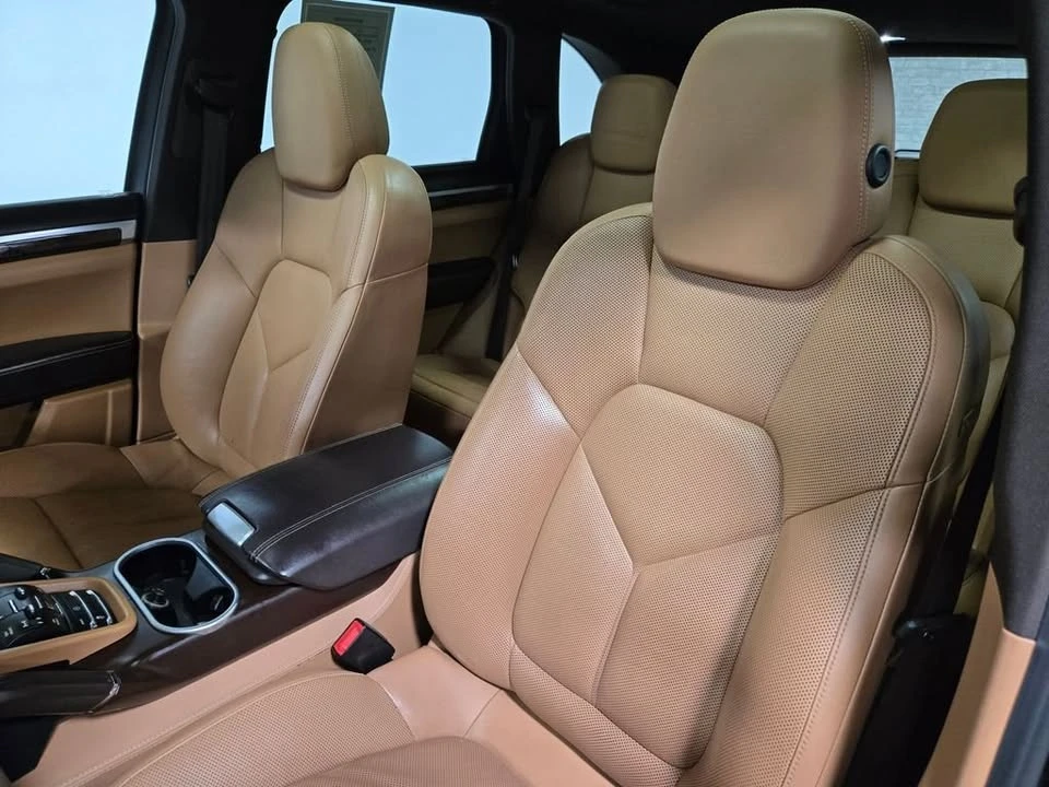 2017 Porsche 958 Cayenne S - Image 12 of 20