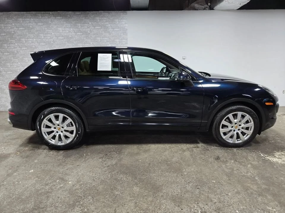 2017 Porsche 958 Cayenne S - Image 3 of 20