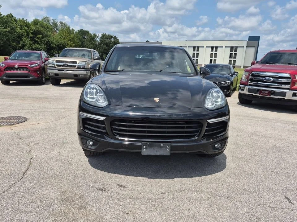 2017 Porsche 958 Cayenne S - Image 2 of 20