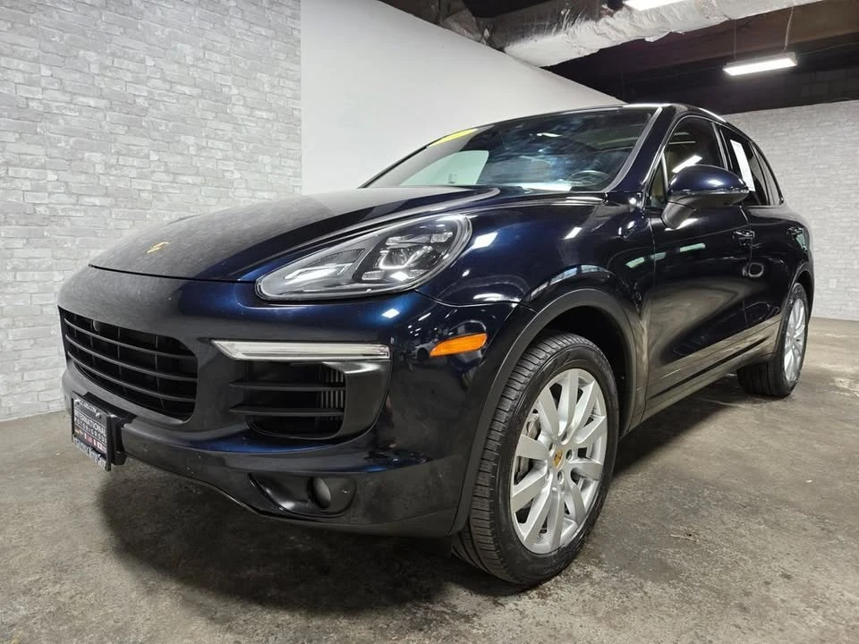2017 Porsche 958 Cayenne S - Image 5 of 20