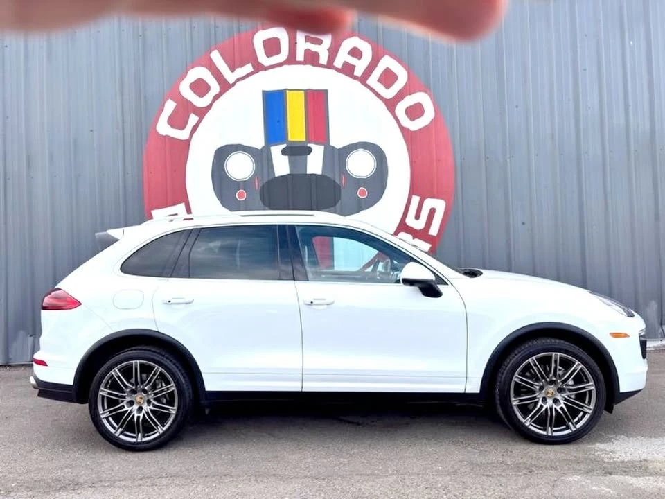2017 Porsche 958 Cayenne S - Image 3 of 20