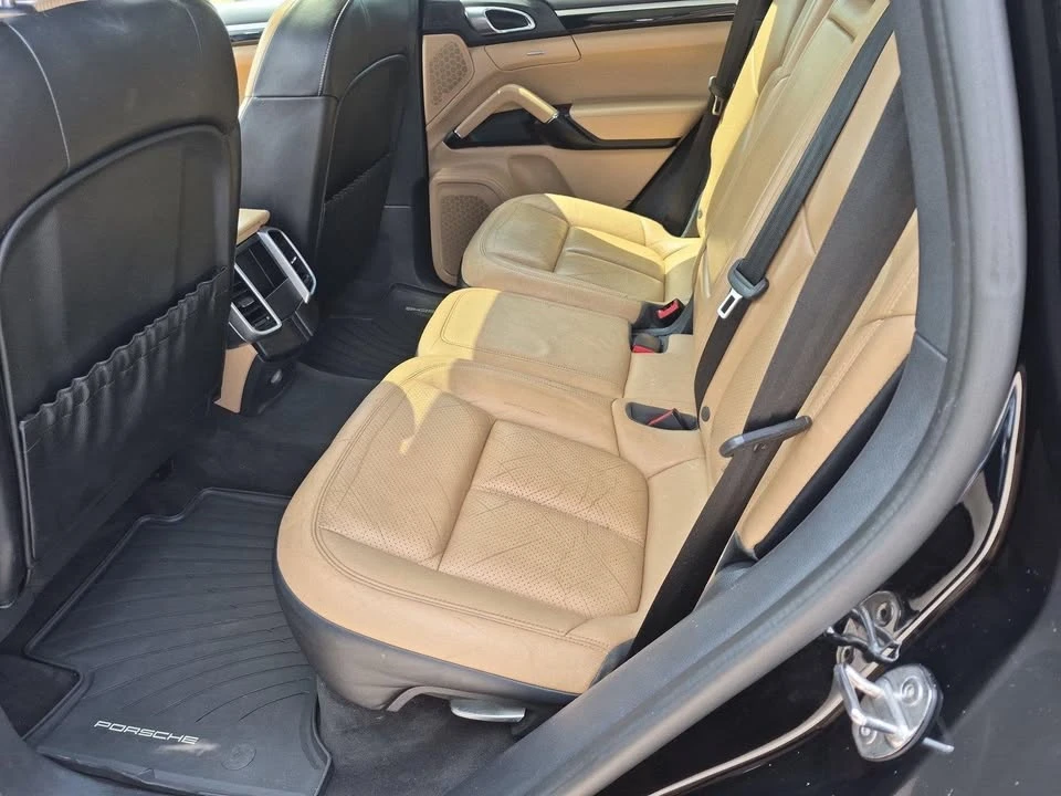 2017 Porsche 958 Cayenne S - Image 18 of 20
