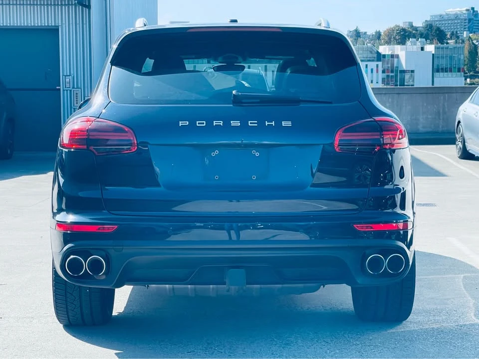 2017 Porsche 958 Cayenne S - Image 6 of 20