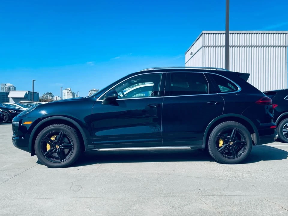 2017 Porsche 958 Cayenne S - Image 4 of 20