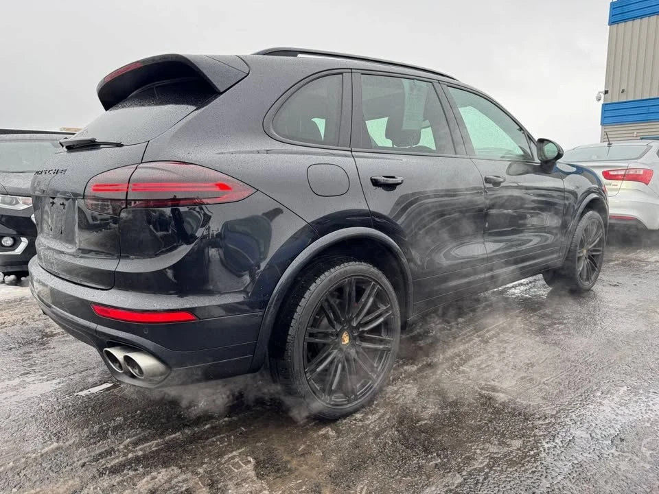 2017 Porsche 958 Cayenne S - Image 9 of 20