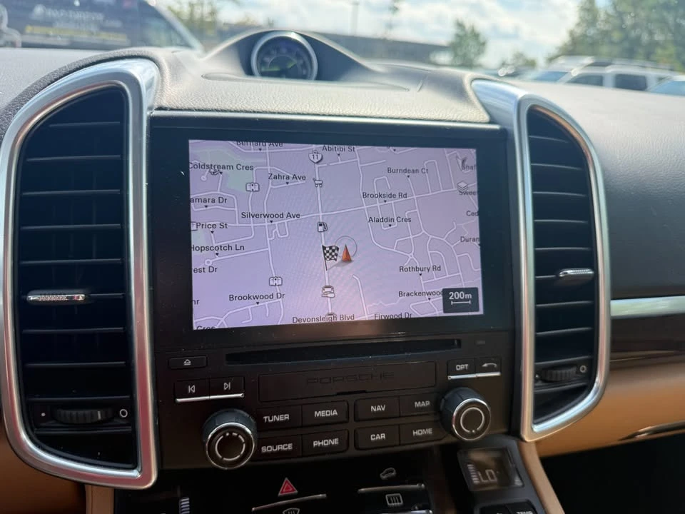 2017 Porsche Cayenne - Image 9 of 12