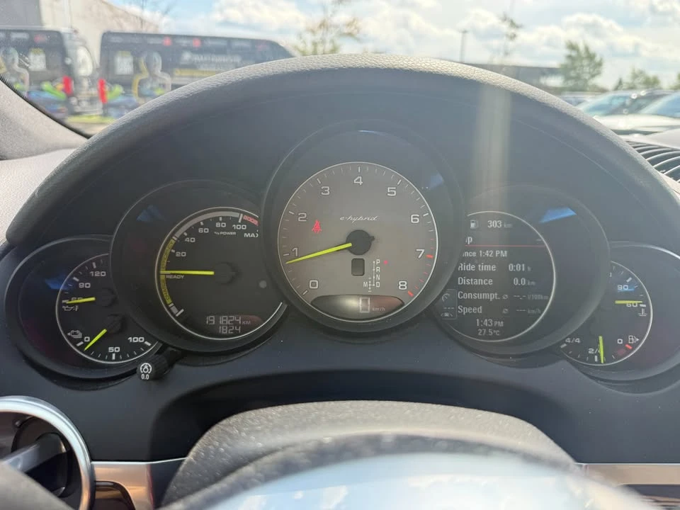 2017 Porsche Cayenne - Image 7 of 12