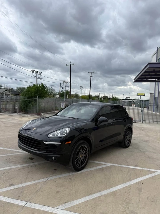 2017 Porsche 958 Cayenne S - Image 4 of 13