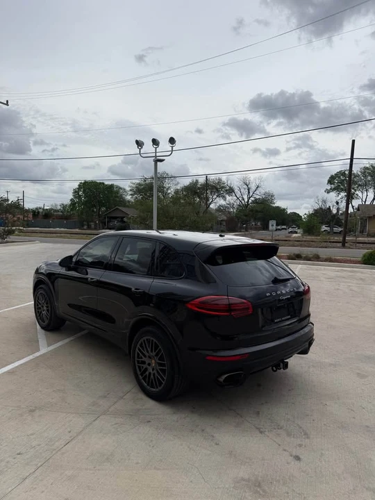 2017 Porsche 958 Cayenne S - Image 6 of 13