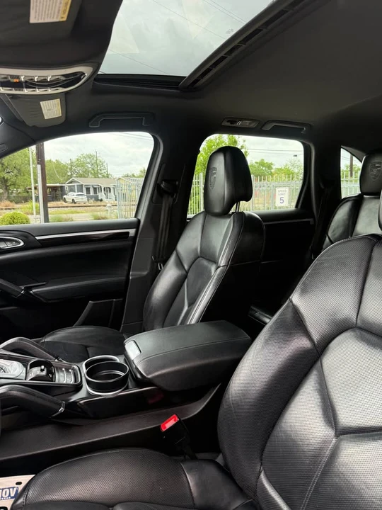 2017 Porsche 958 Cayenne S - Image 11 of 13