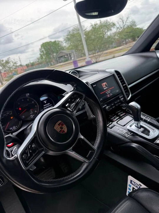 2017 Porsche 958 Cayenne S - Image 9 of 13