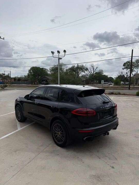 2017 Porsche 958 Cayenne S - Image 7 of 13