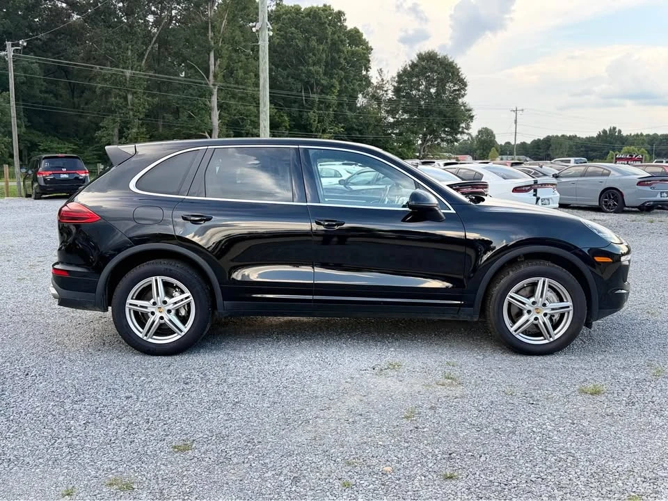 2017 Porsche 958 Cayenne S - Image 6 of 12