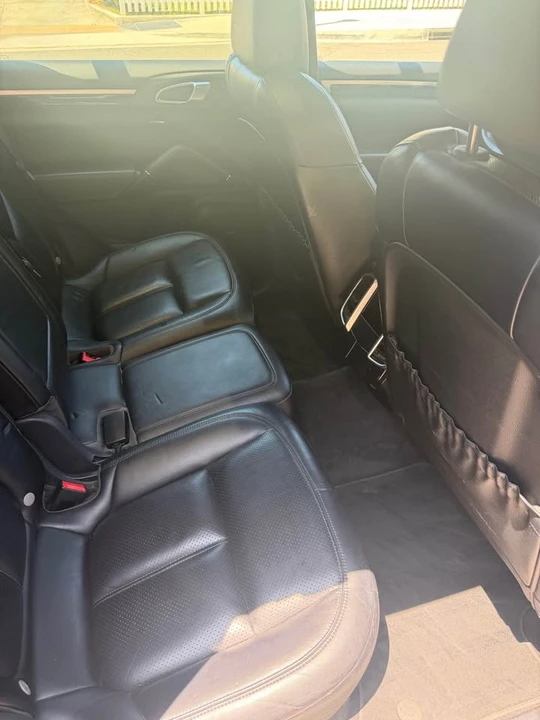2017 Porsche 958 Cayenne S - Image 9 of 11