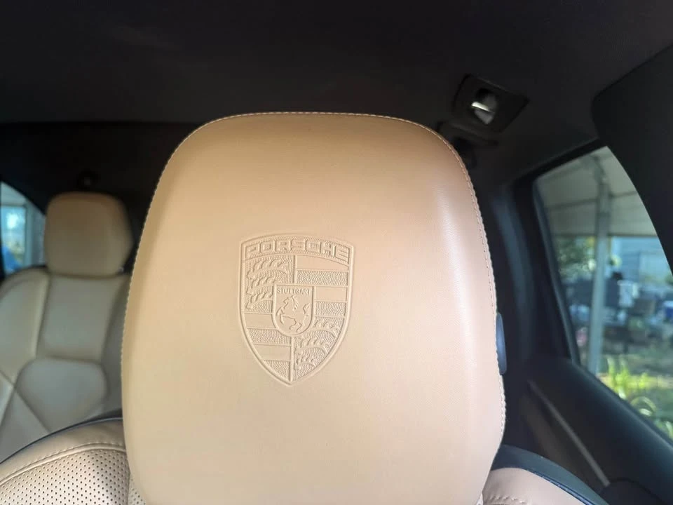 2017 Porsche 958 Cayenne S - Image 10 of 19