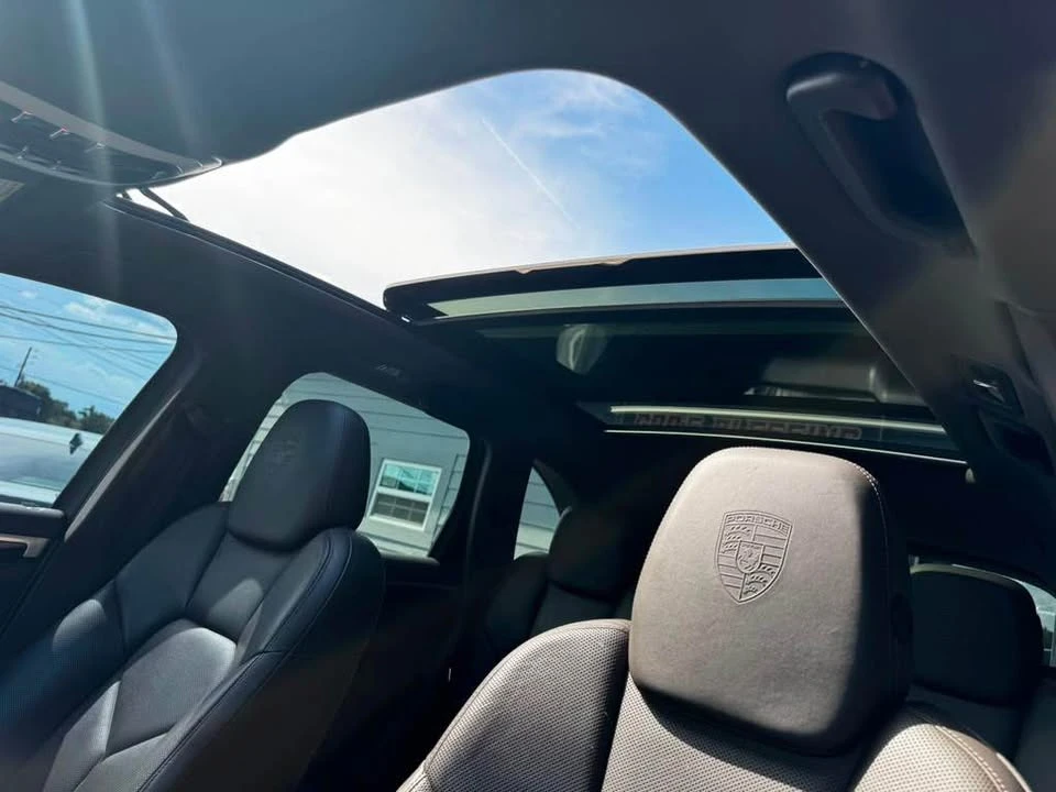 2017 Porsche 958 Cayenne S - Image 16 of 18