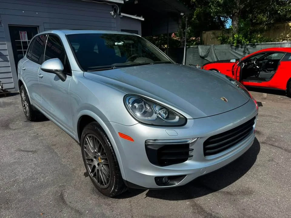 2017 Porsche 958 Cayenne S - Image 7 of 18