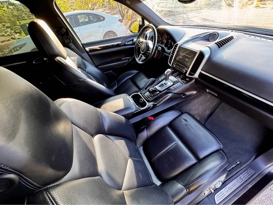 2017 Porsche 958 Cayenne S - Image 8 of 15