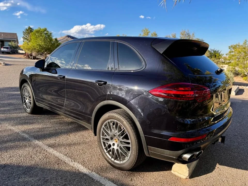 2017 Porsche 958 Cayenne S - Image 4 of 15