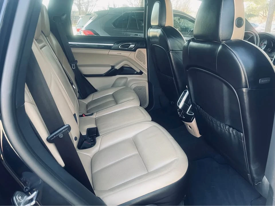 2017 Porsche 958 Cayenne S - Image 11 of 18