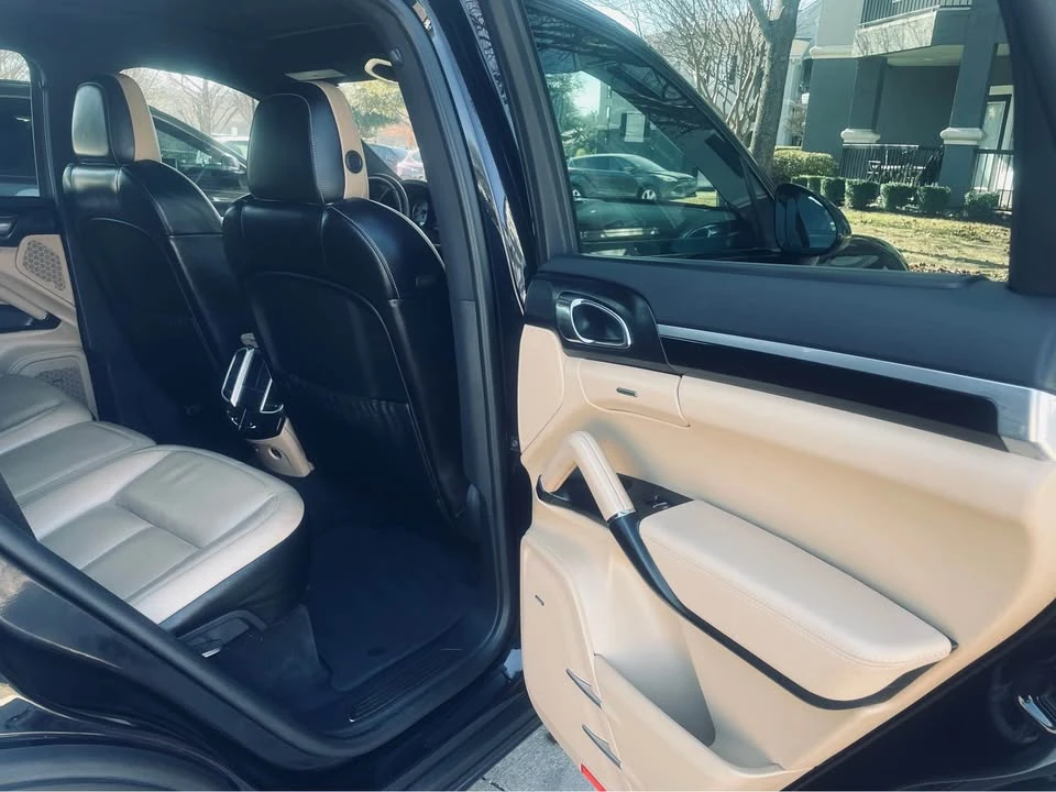 2017 Porsche 958 Cayenne S - Image 16 of 18
