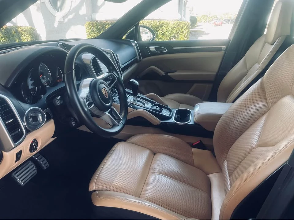 2017 Porsche 958 Cayenne S - Image 15 of 18