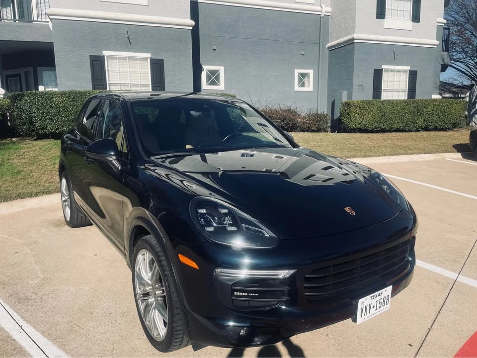 2017 Porsche 958 Cayenne S - Image 2 of 18