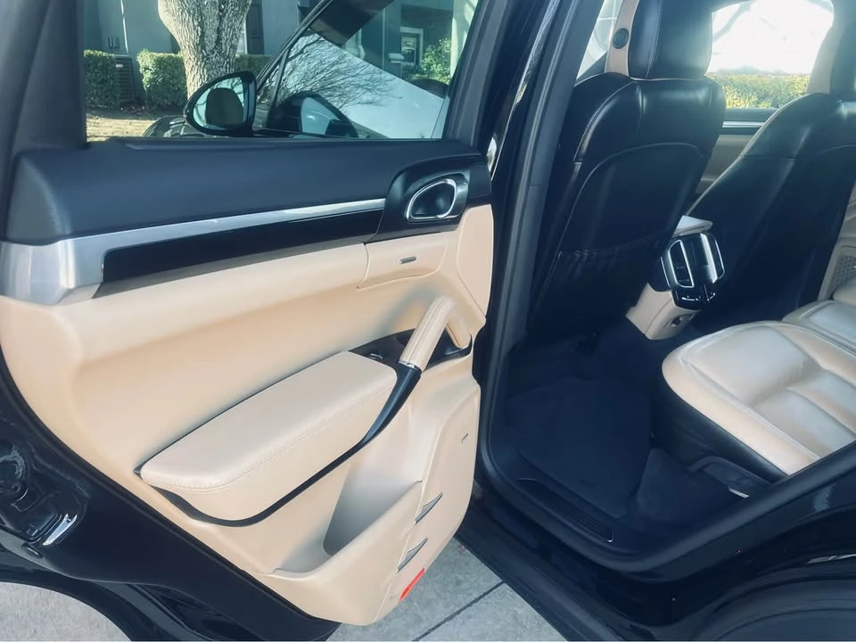 2017 Porsche 958 Cayenne S - Image 13 of 18